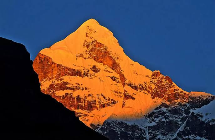 Nilkanth Parvat Uttarakhand